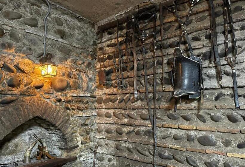 پانسیون Guest House Savane