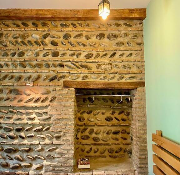 پانسیون Guest House Savane