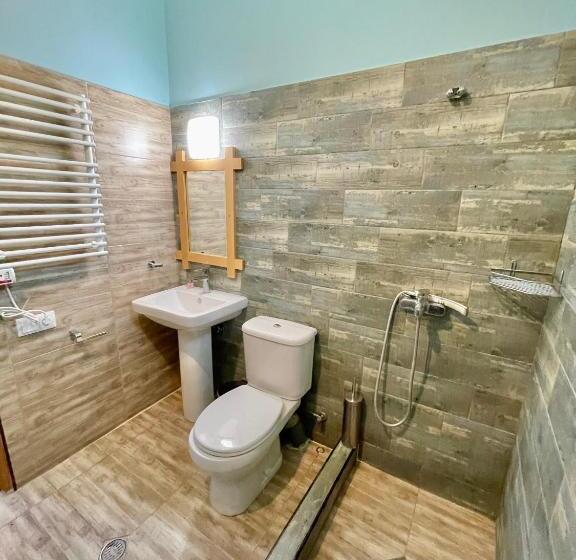 پانسیون Guest House Savane