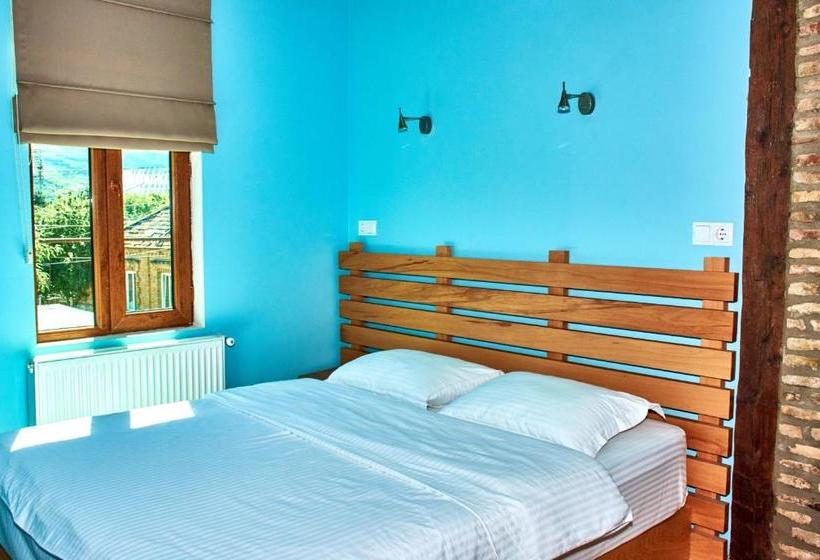 پانسیون Guest House Savane