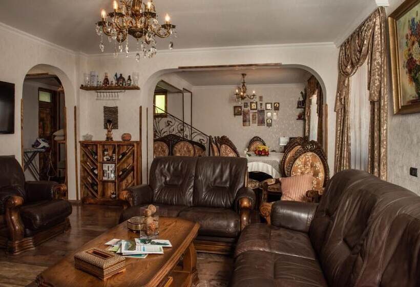 پانسیون Guest House Vip