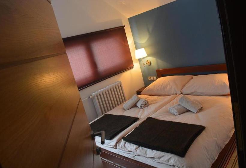 پانسیون Guest House Zavicaj Pale