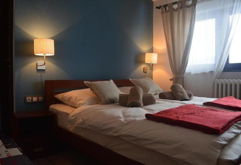 پانسیون Guest House Zavicaj Pale