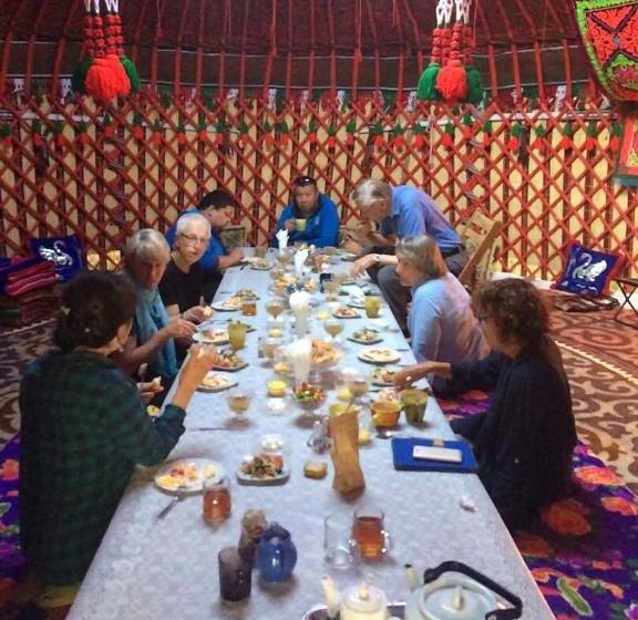 پانسیون Guesthouse Kishimzhan