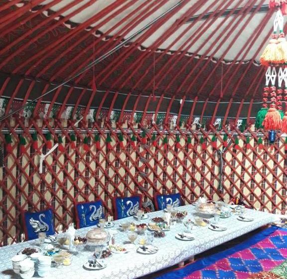 پانسیون Guesthouse Kishimzhan