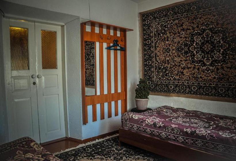 پانسیون Guesthouse Kishimzhan