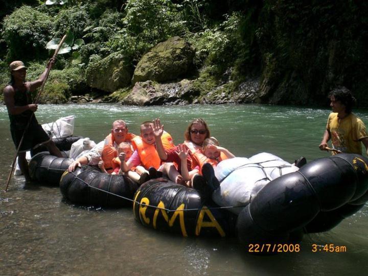 펜션 Ida Guest House & Jungle Trekking