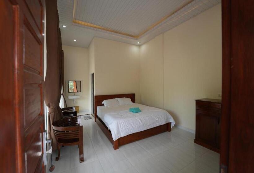 پانسیون Ida Guest House & Jungle Trekking