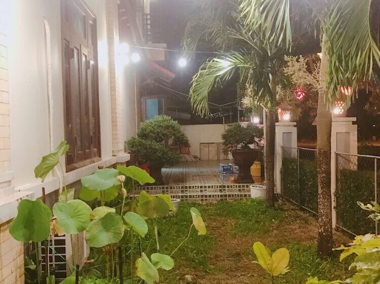 پانسیون Lantern Villa