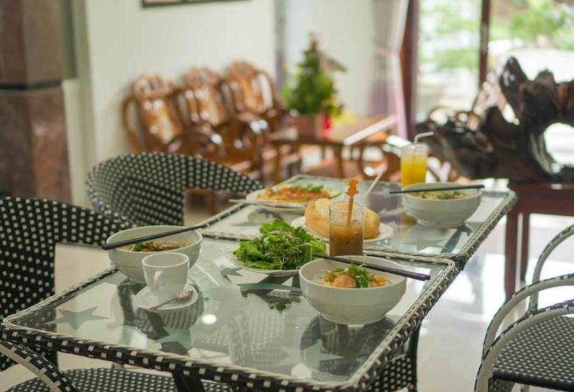 پانسیون Lantern Villa