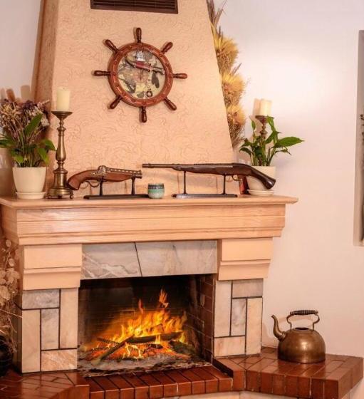 پانسیون Lelech