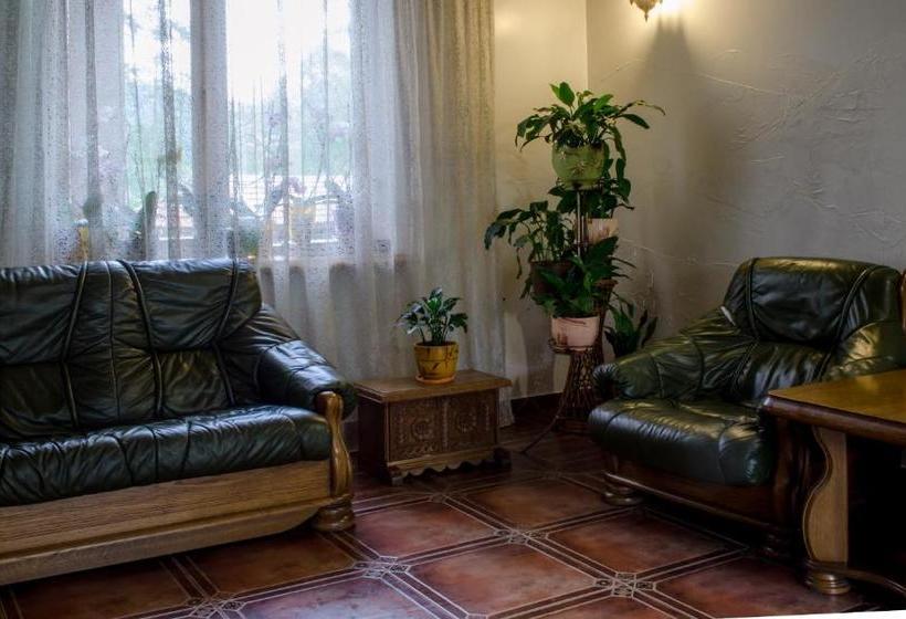 پانسیون Lelech