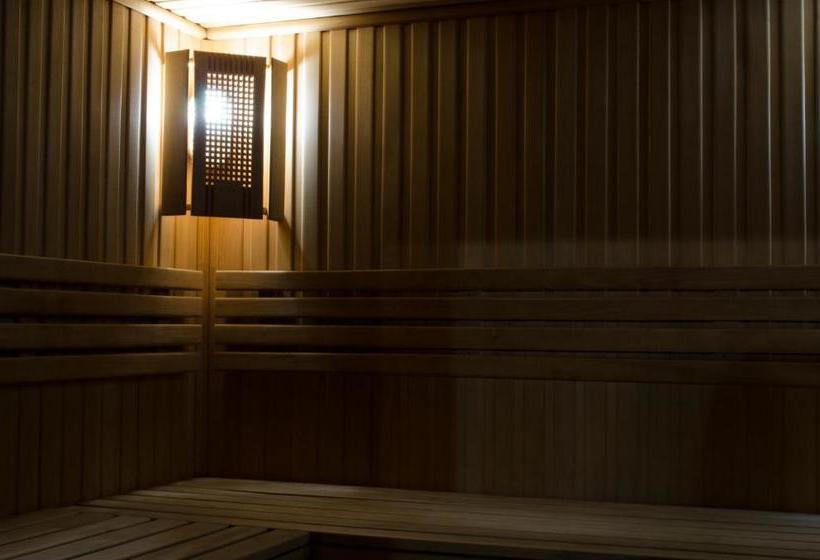 پانسیون Lelech