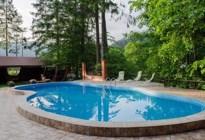 پانسیون Lelech