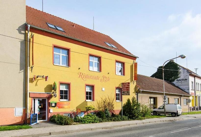 פנסיון Penzion Sole Bučovice