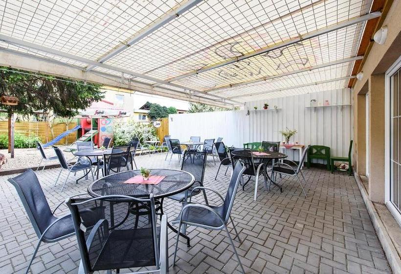 פנסיון Penzion Sole Bučovice