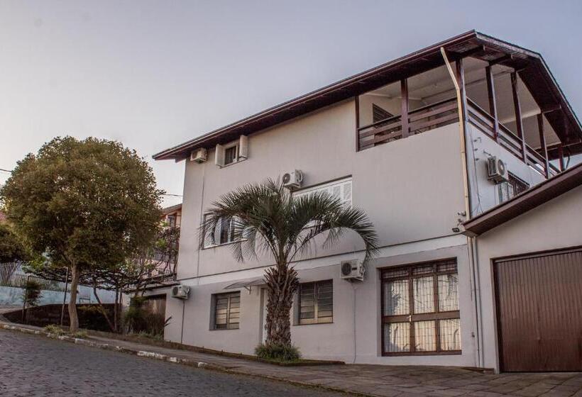 پانسیون Pousada Don Marini