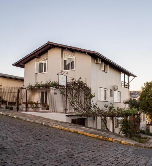 پانسیون Pousada Don Marini