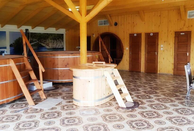 펜션 Rózsapark Vendégház