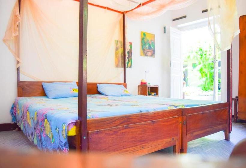 Пансион Shammie Guest House