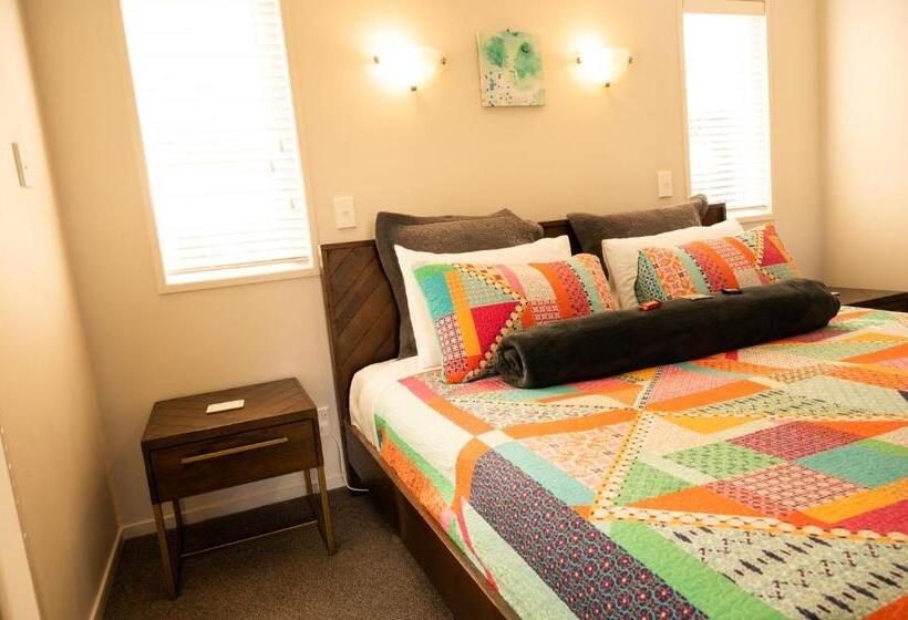 פנסיון Tarawera River Lodge Motel