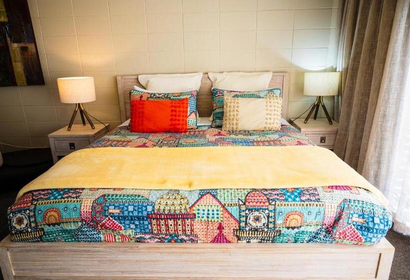 פנסיון Tarawera River Lodge Motel