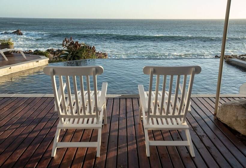 ペンション Villa Marine Guest House