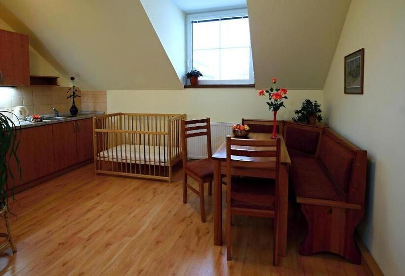 펜션 Wellness Penzion Pod Rozhlednou