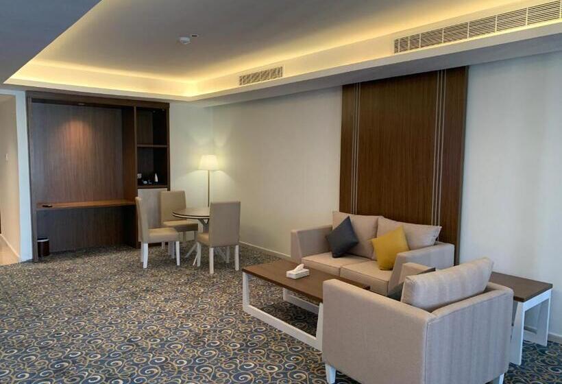 ضيافة القرية الثلاثية شقق مخدومة Aldyafa