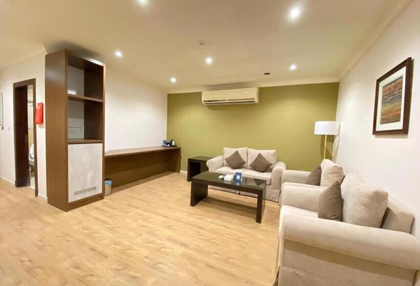 ضيافة القرية الثلاثية شقق مخدومة Aldyafa