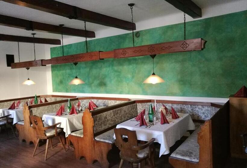 فندق صغير Frühstückspension Gasthof Gesslbauer