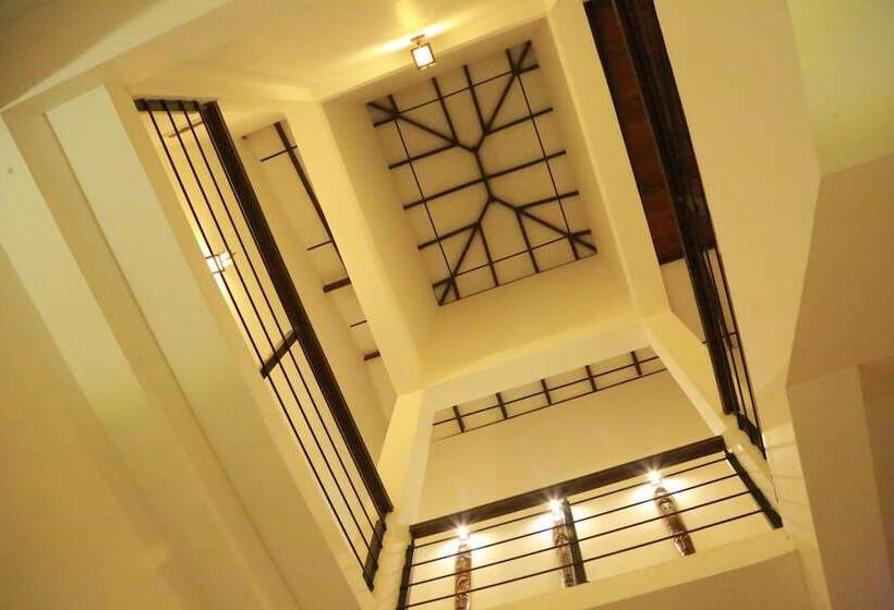 호스텔 Midigama Holiday Inn