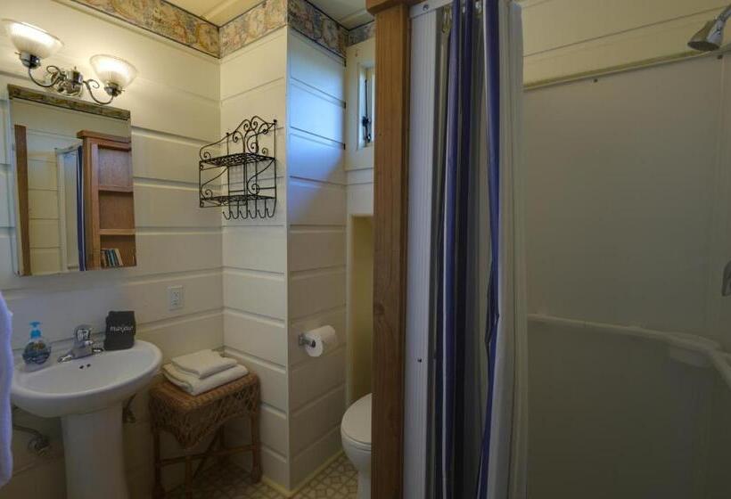 فندق صغير The Captains Quarters