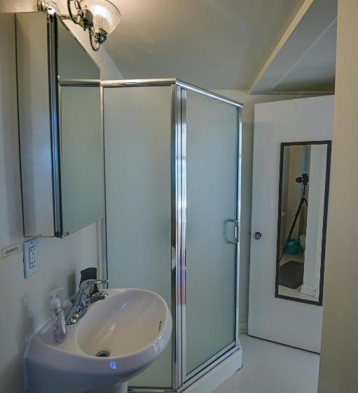 فندق صغير The Captains Quarters