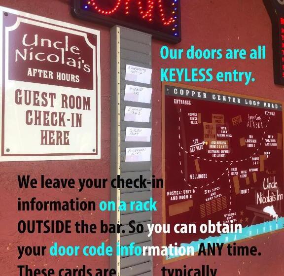 הוסטל Uncle Nicolai S Inn B&b