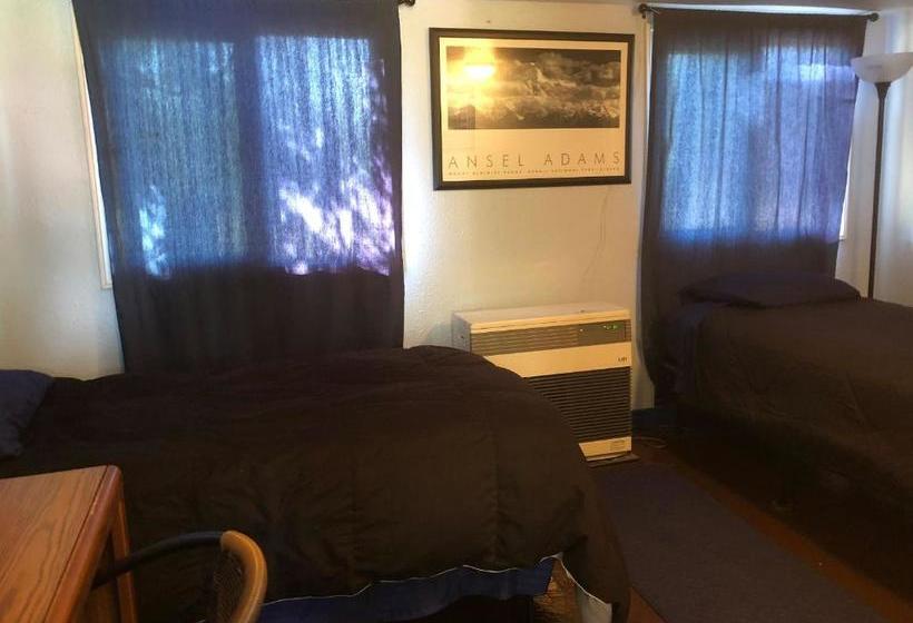 فندق صغير Uncle Nicolai S Inn B&b