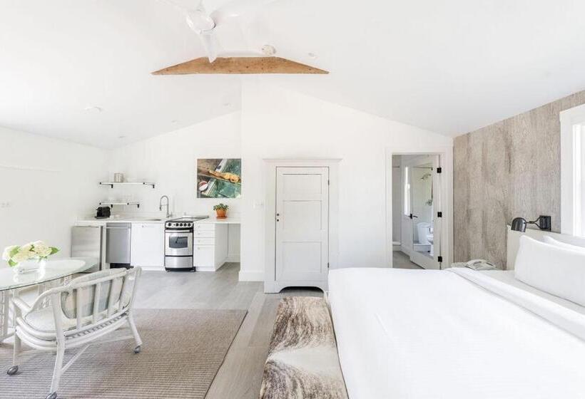 فندق صغير White Moose Inn