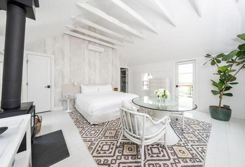 فندق صغير White Moose Inn