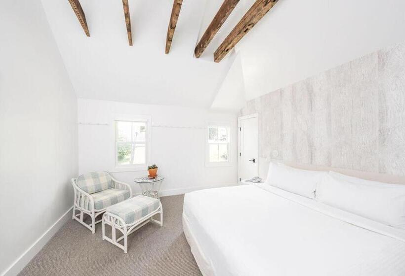 فندق صغير White Moose Inn