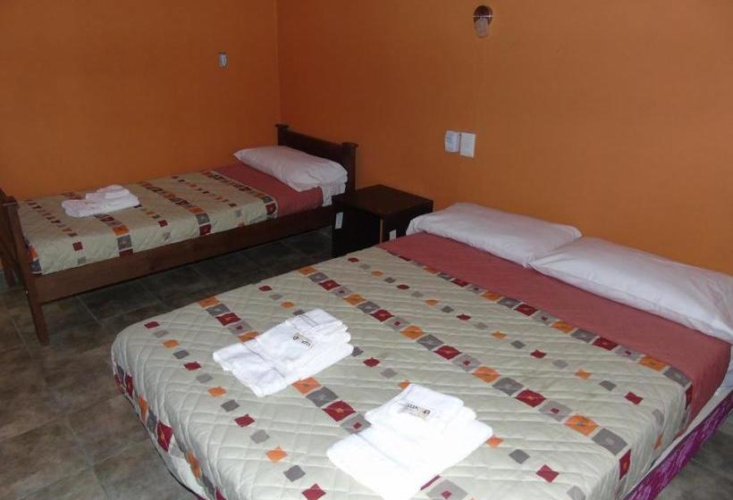 Apart Cabañas De La Plaza