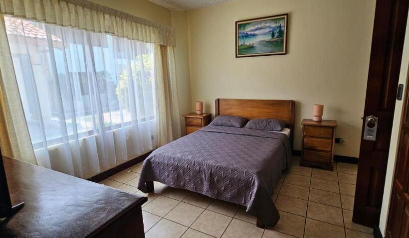 Apartotel Obelisco San José Aeropuerto