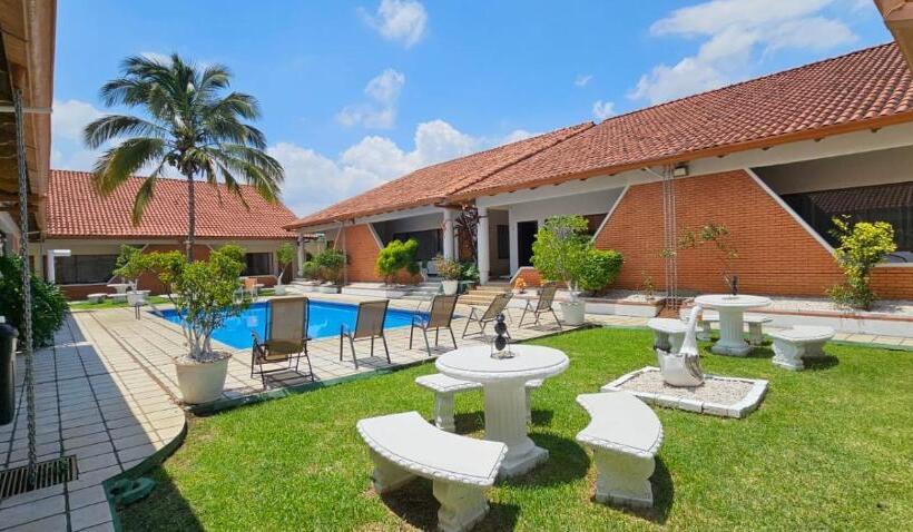 Apartotel Obelisco San José Aeropuerto