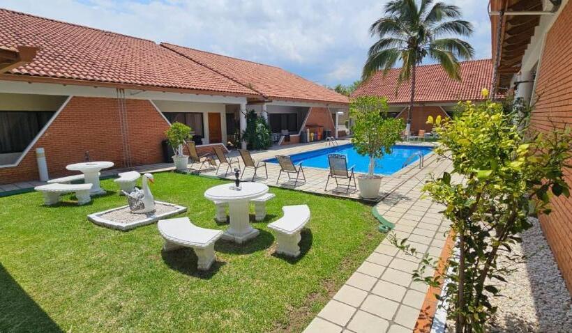 Apartotel Obelisco San José Aeropuerto