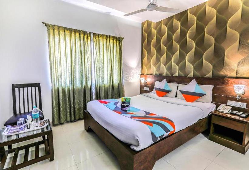 Отель Status Executive Rooms