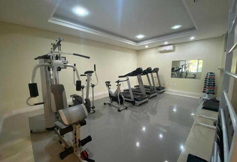 Le Village Distributed By Intercity