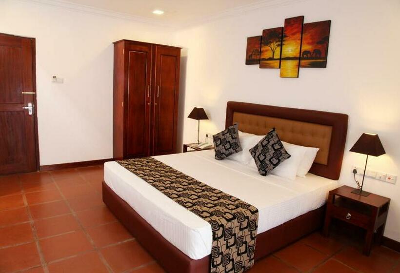 Oreeka   Katunayake Airport Transit Hotels