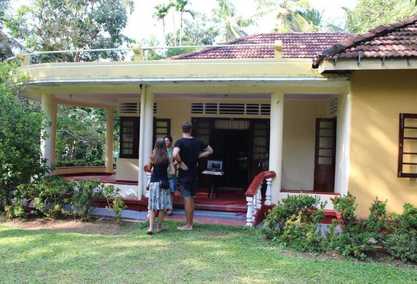 פנסיון Abberny Villa