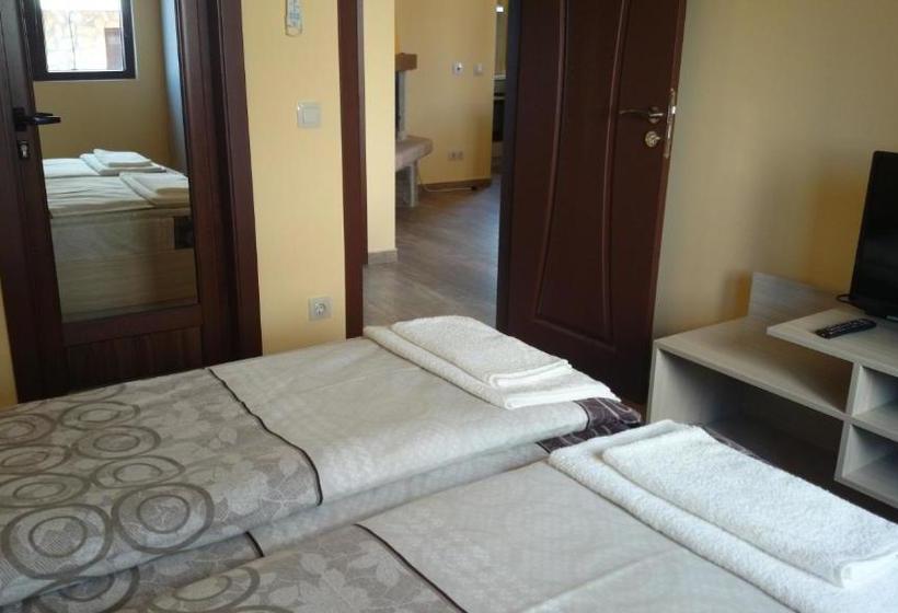 پانسیون Andreevite Houses