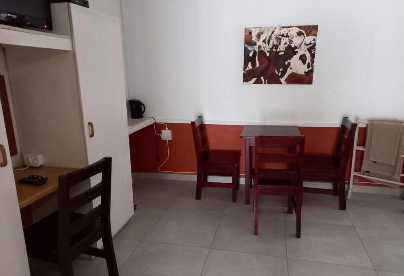 ペンション Ashtonville Terraces Guesthouse