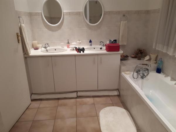 펜션 Bougain Villa Guesthouse